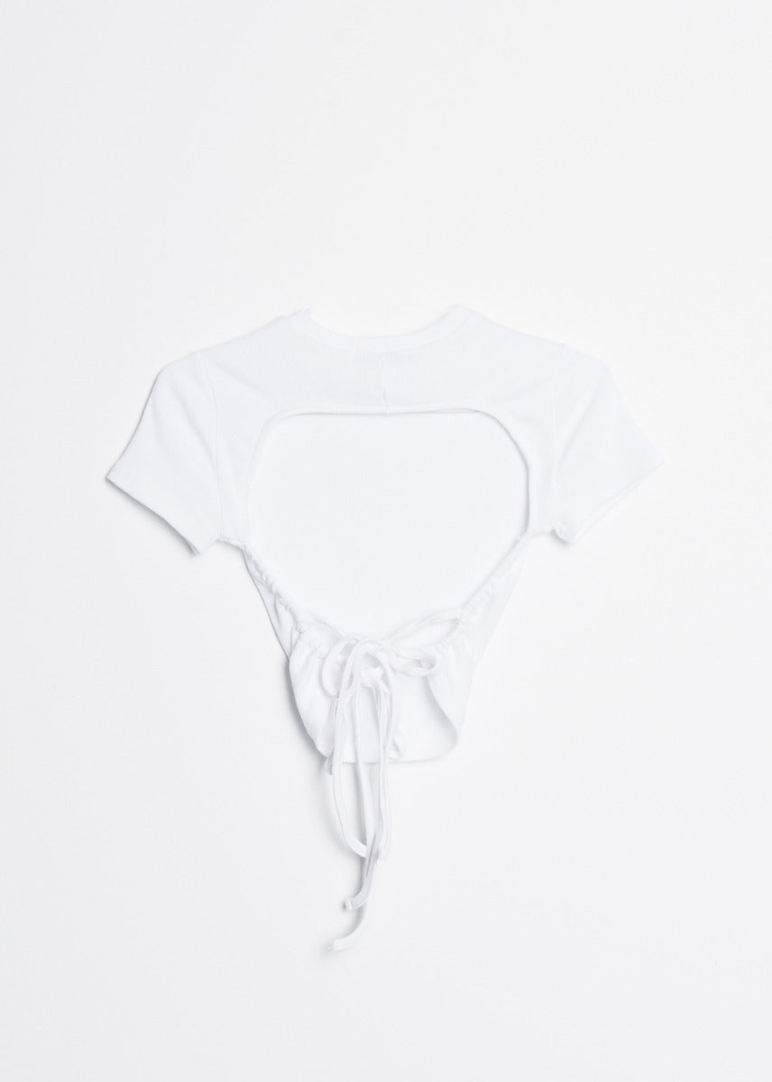 Tee-shirt blanc dessus arrière découpé