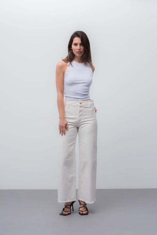 Jean Large Blanc – Finition Effilochée & Bouton Bijou