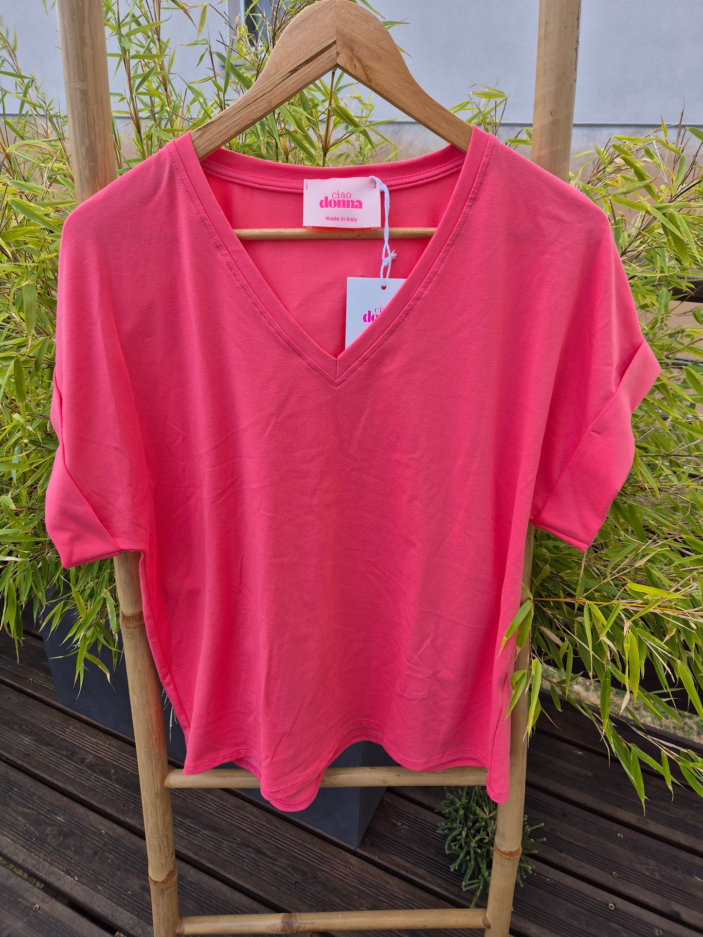 T-shirt col V rose