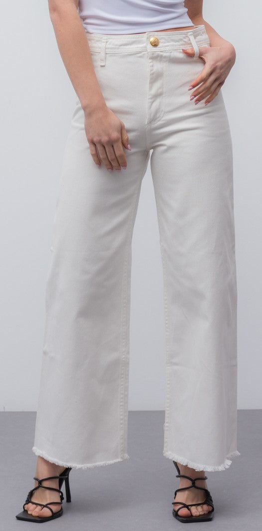 Jean Large Blanc – Finition Effilochée & Bouton Bijou